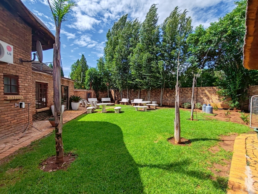 4 Bedroom Property for Sale in Van Der Hoff Park North West